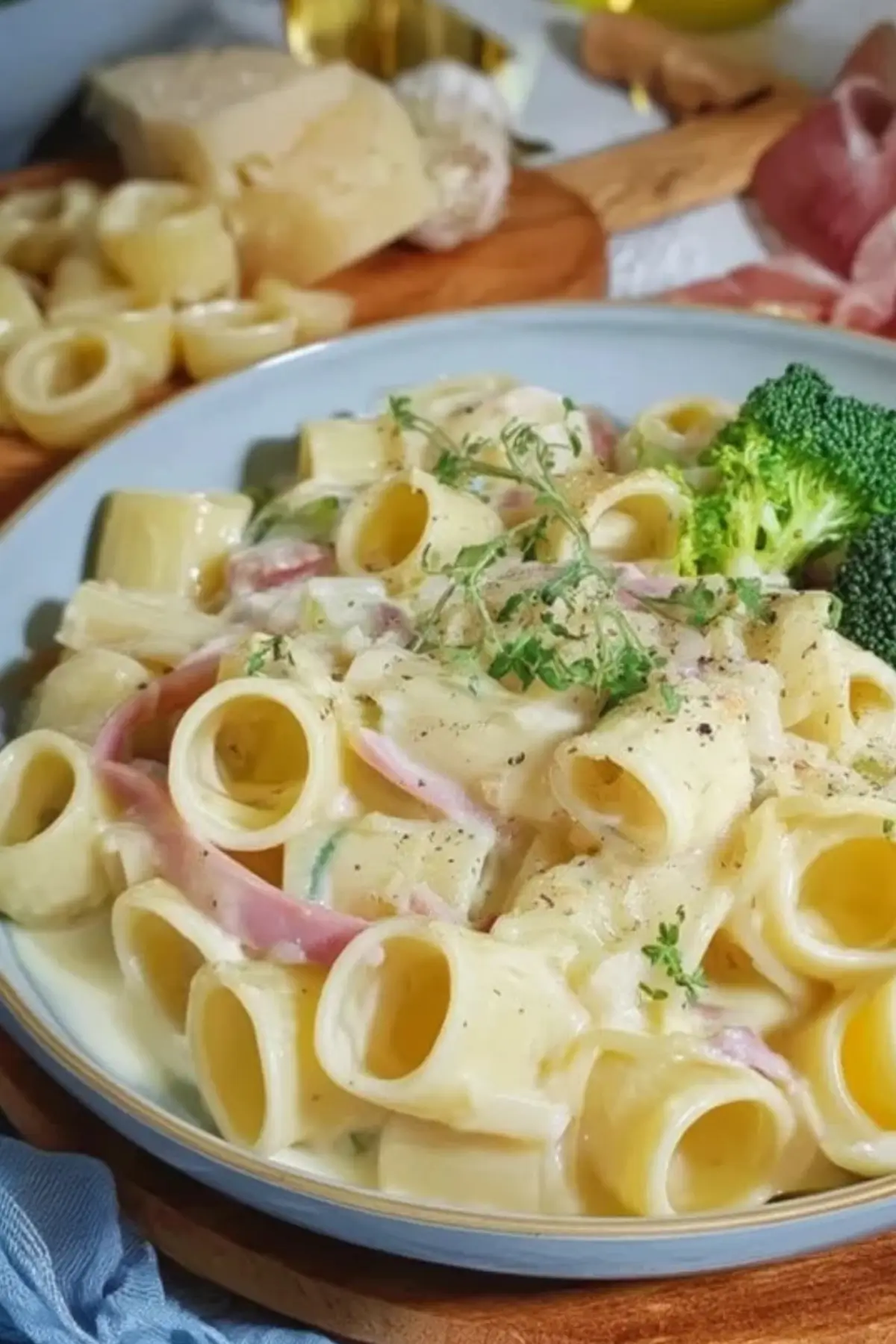 Nudeln in Käse Sahne Soße