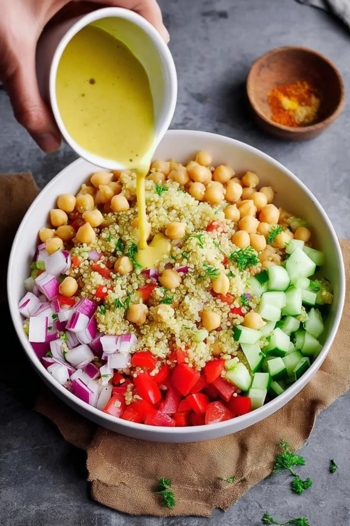 quinoa salat mit kichererbsen