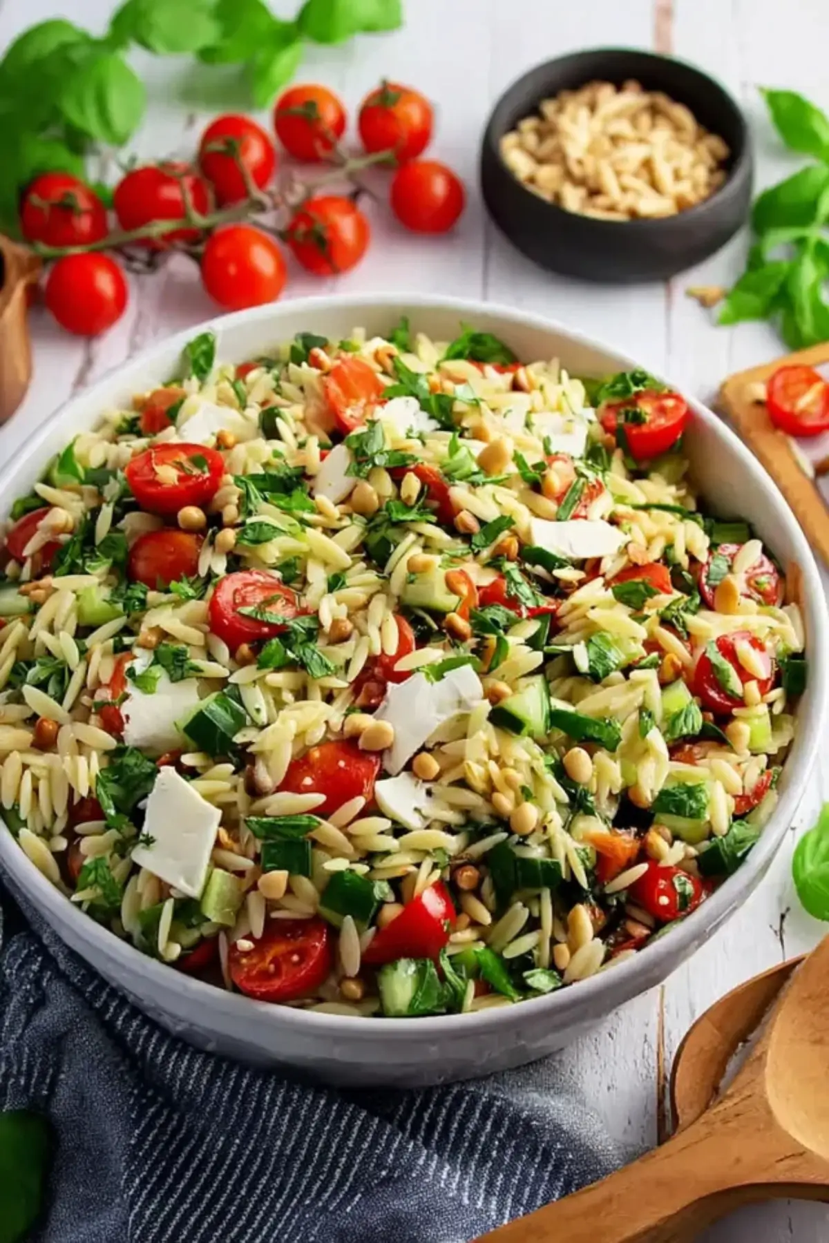 Mediterraner Orzo-Salat