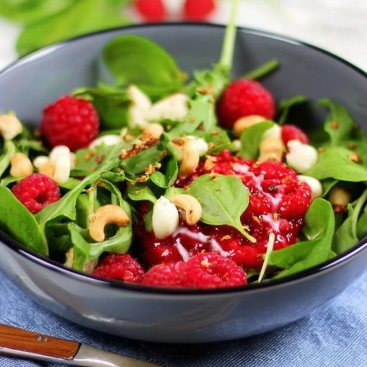 sommersalat mit himbeeren