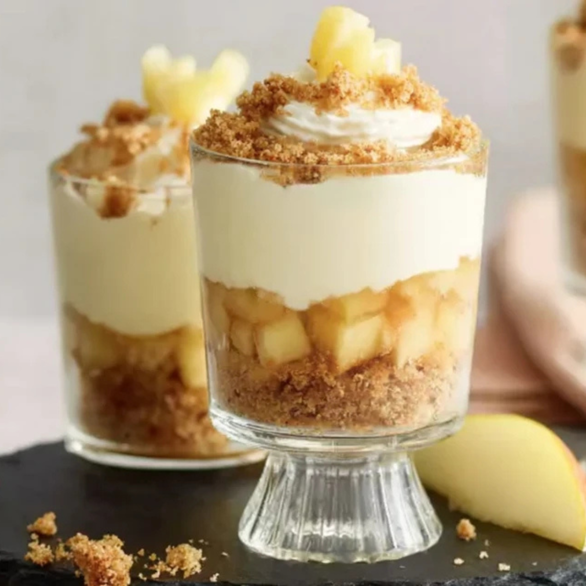 Apfelkuchen im Glas: Ein Einfaches und Köstliches Dessert - Kochkomplizin Apfelkuchen im Glas: Ein Einfaches und Köstliches Dessert - Kochkomplizin