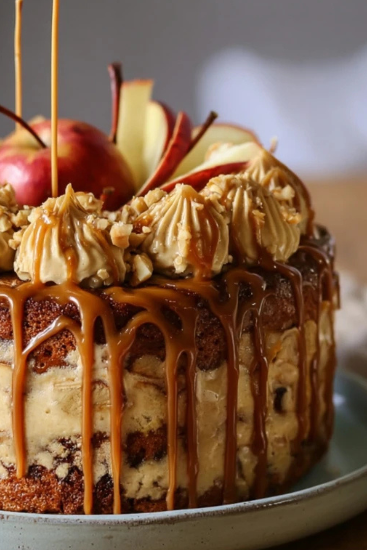 Apfel-Haselnuss-Torte mit Salzkaramell: Ein Herbstgenuss der ... Apfel-Haselnuss-Torte mit Salzkaramell: Ein Herbstgenuss der ...