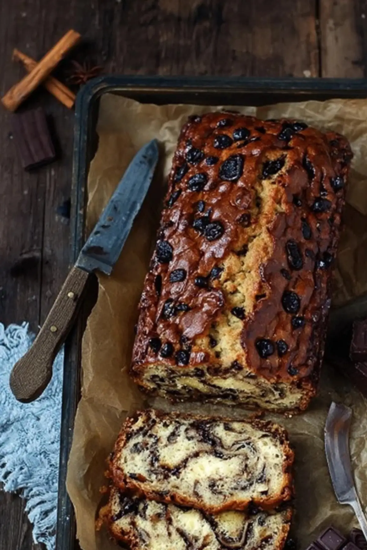 Banana Bread mit Schokolade und Gewürzen