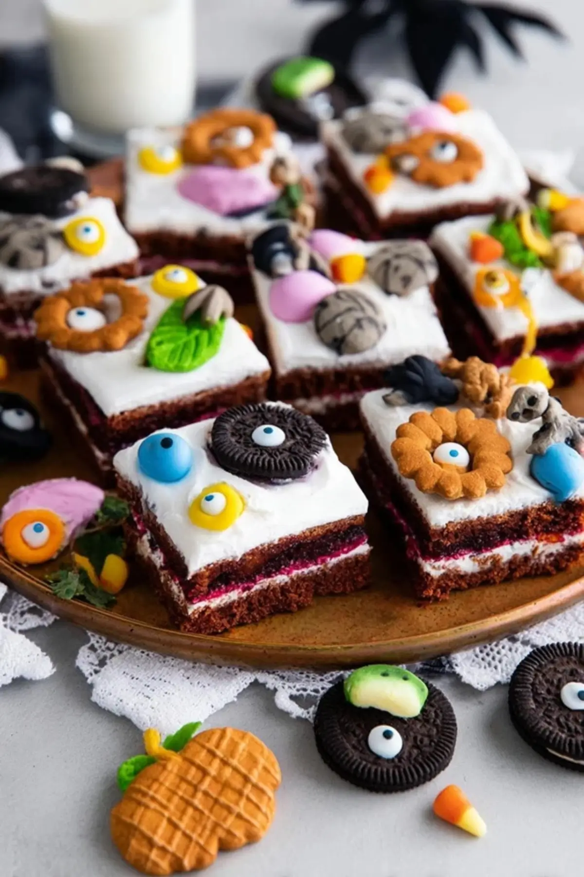 Halloweenkuchen vom Blech mit Butterkeksen
