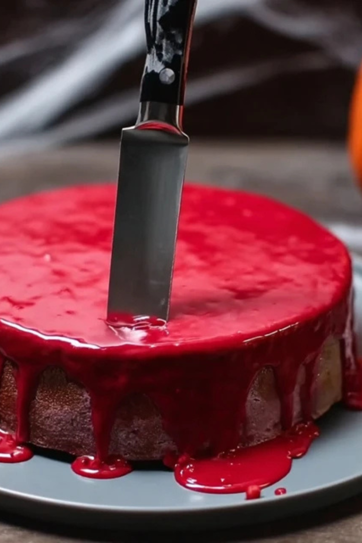 Blutiger Halloween Kuchen
