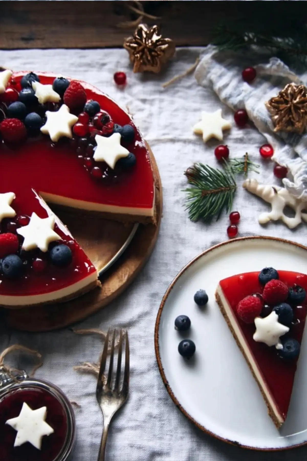 Cheesecake mit Keksboden und Fruchtspiegel