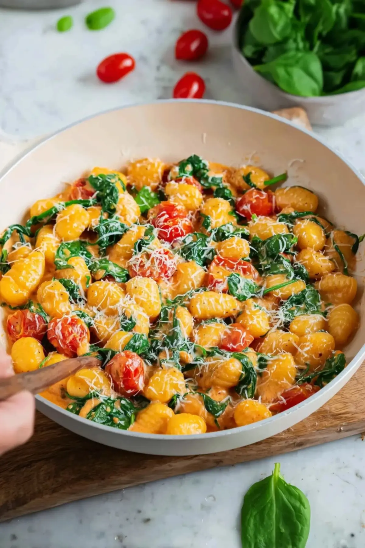 Gnocchi Pfanne mit Spinat und Tomaten