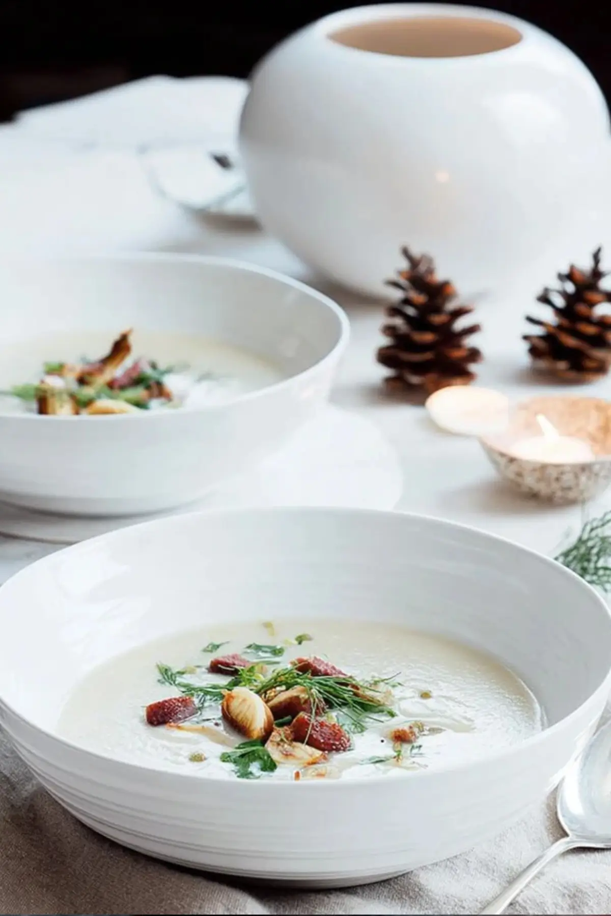 Topinambursuppe mit Bündner Fleisch