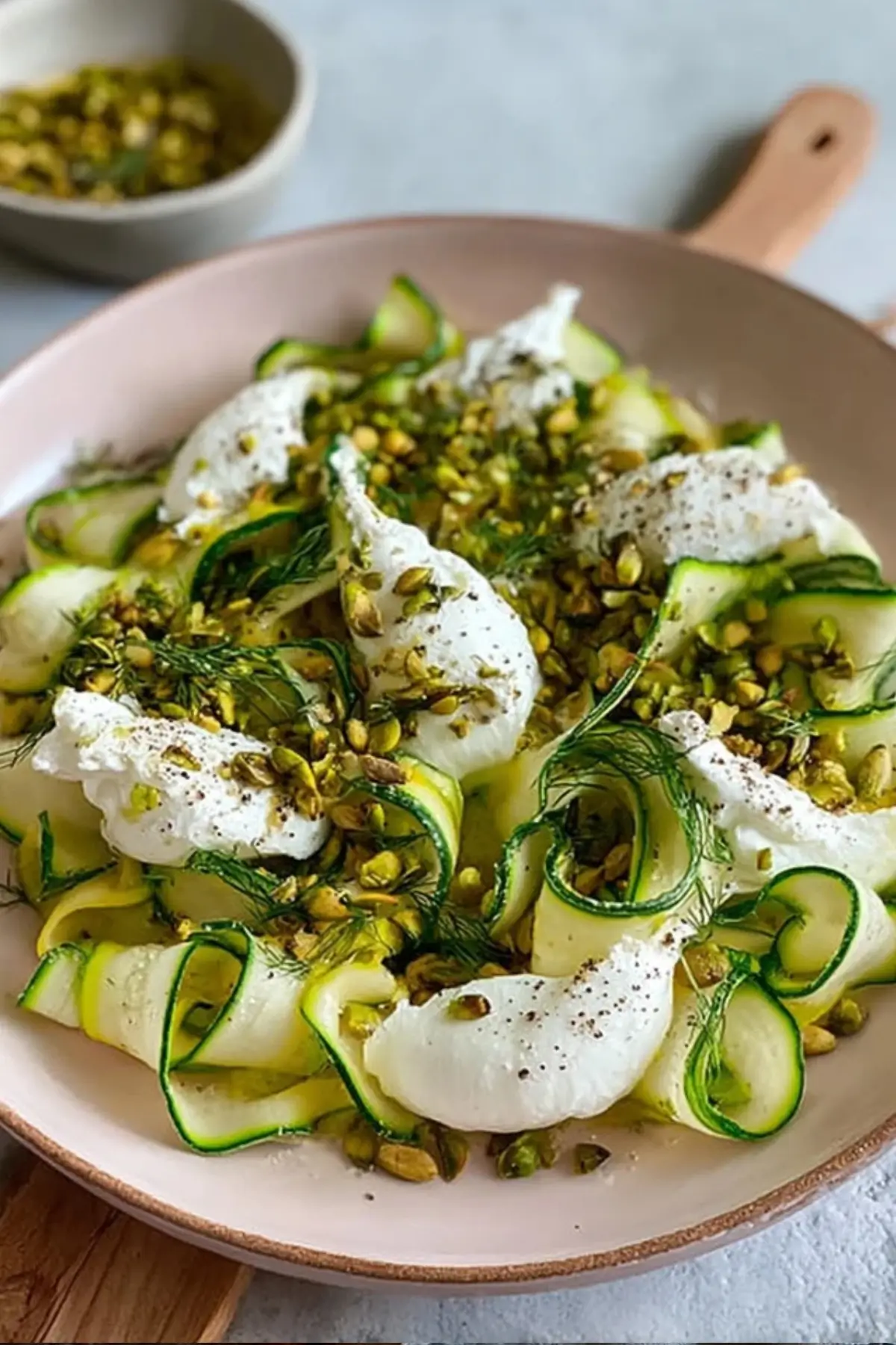 Zucchinisalat mit Burrata