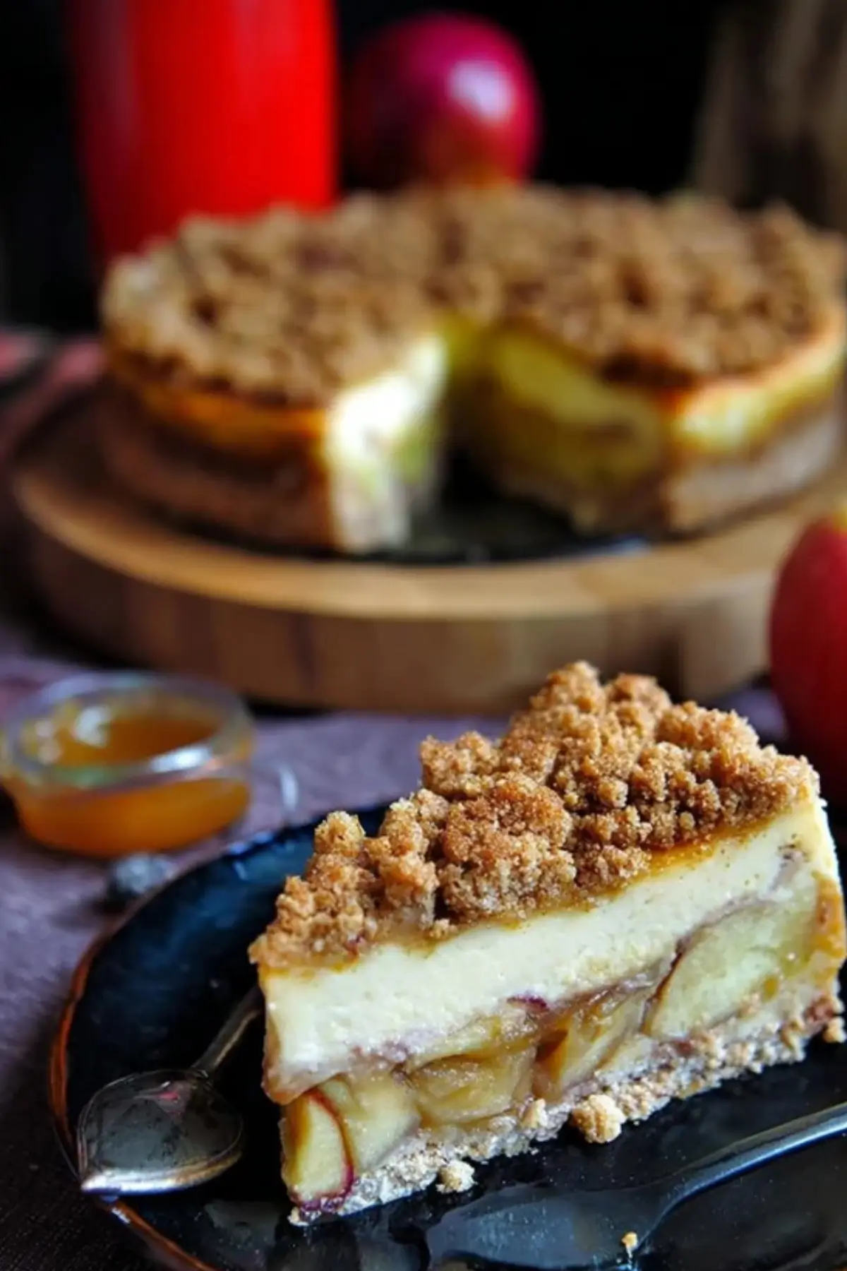 Apfelkäsekuchen mit knusprigen Zimtstreusel