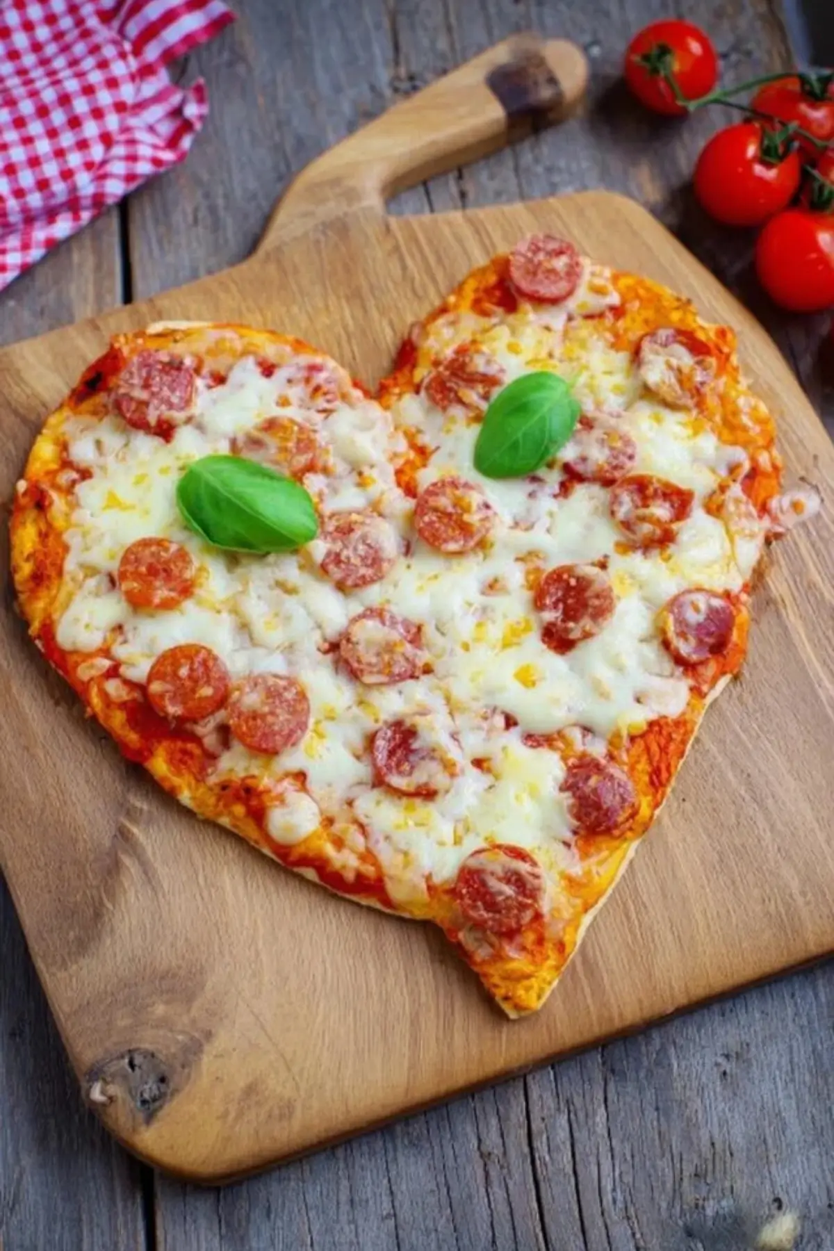 Pizza Herz backen