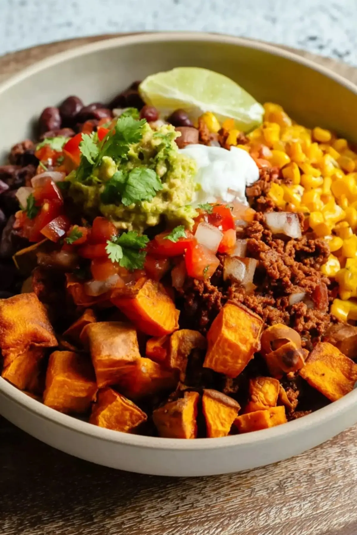 Süßkartoffel Burrito Bowl