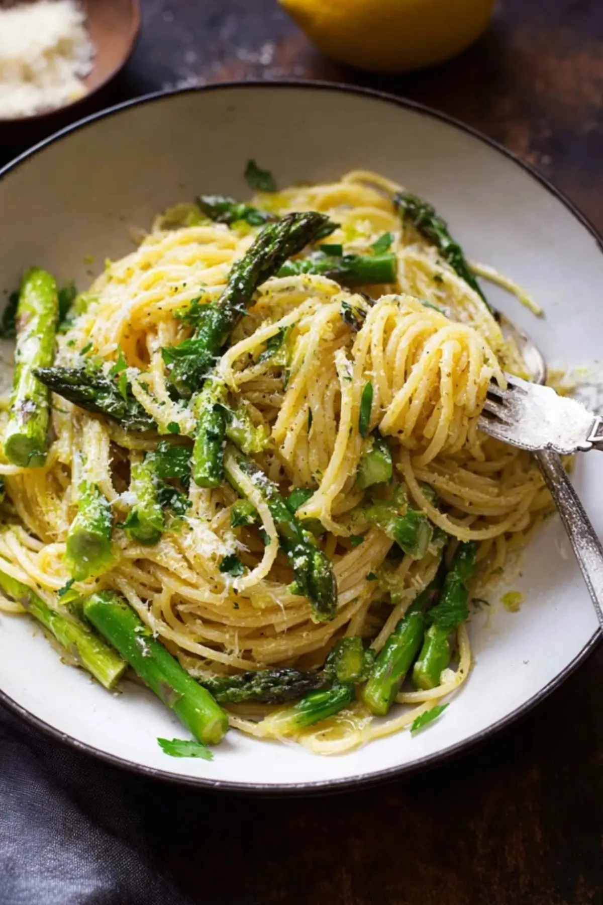 Zitronen Parmesan Spaghetti mit grünem Spargel