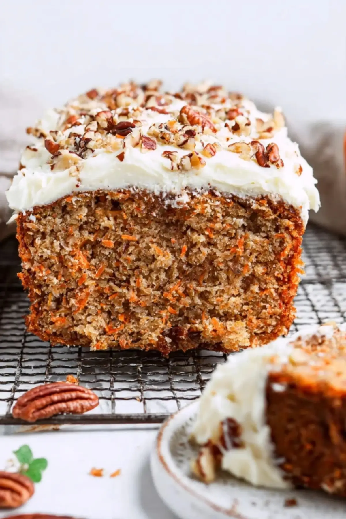 Zuckerfreier Karottenkuchen mit Frischkäse Frosting