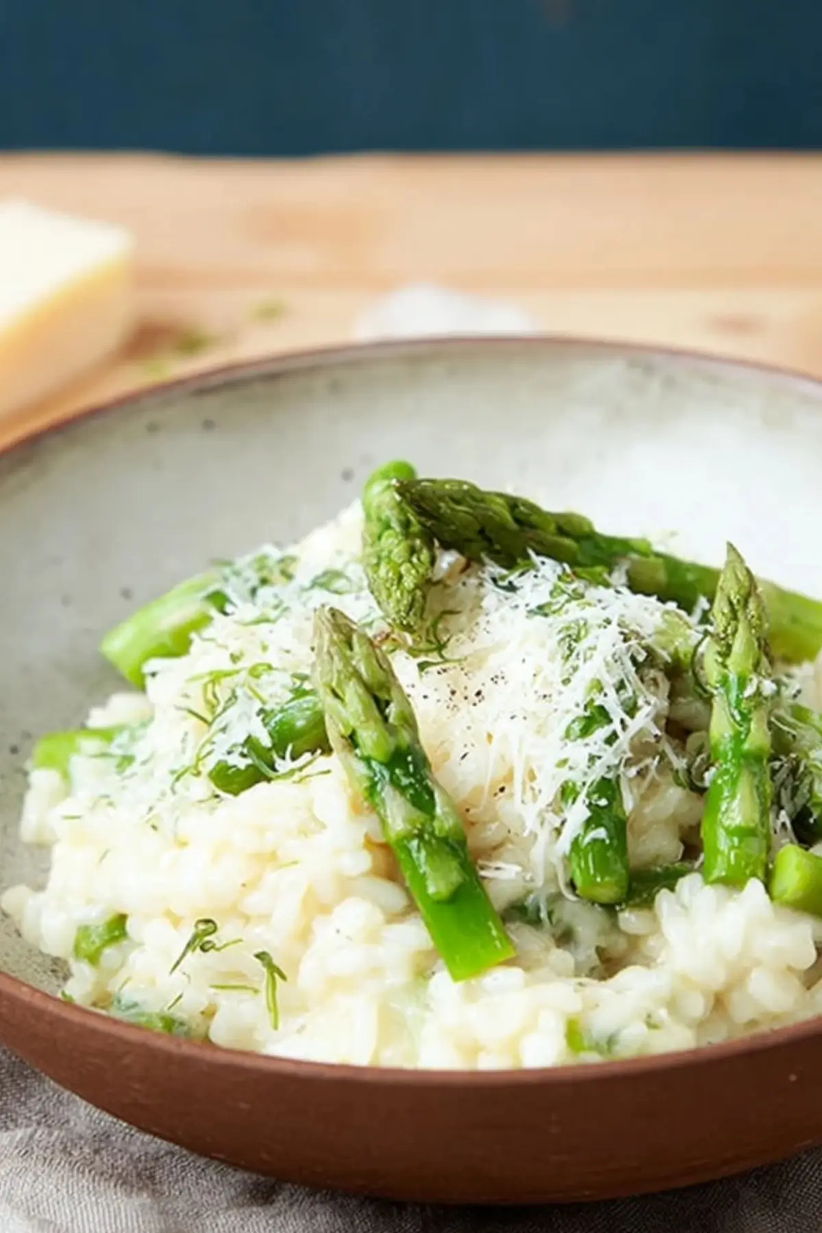 Risotto mit grünem Spargel – Cremig und aromatisch - Kochkomplizin