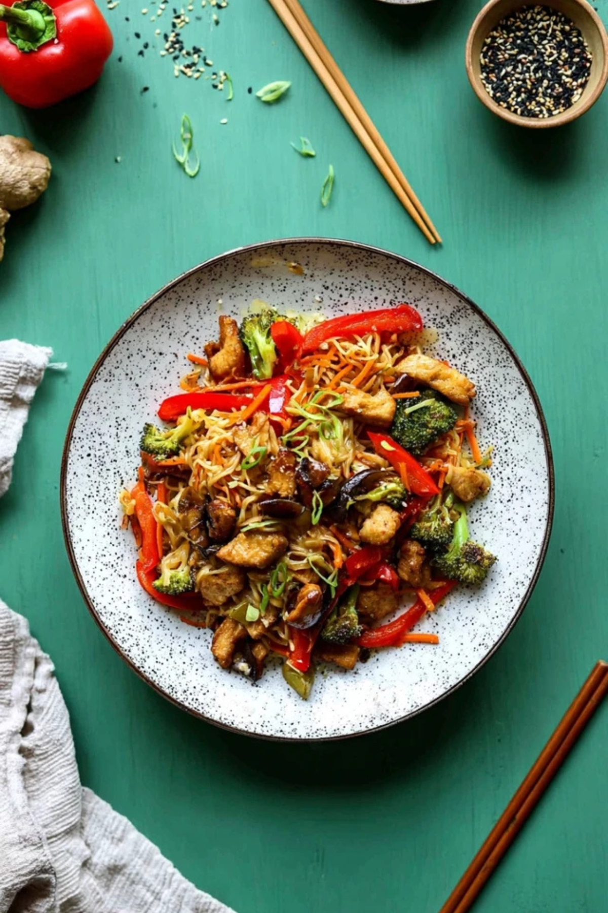 Asiatische Hähnchen Gemüse Pfanne