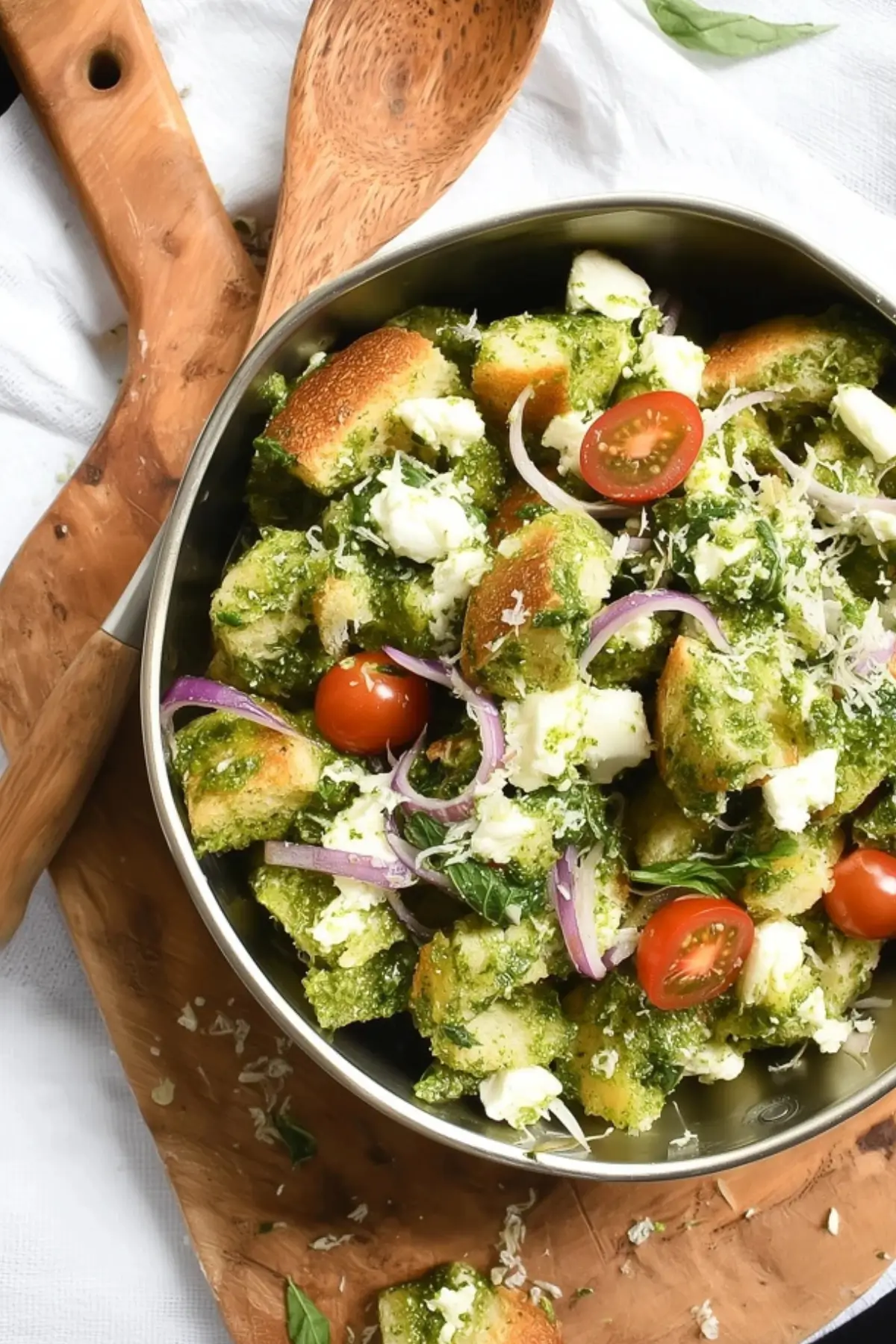 Bärlauch Brotsalat