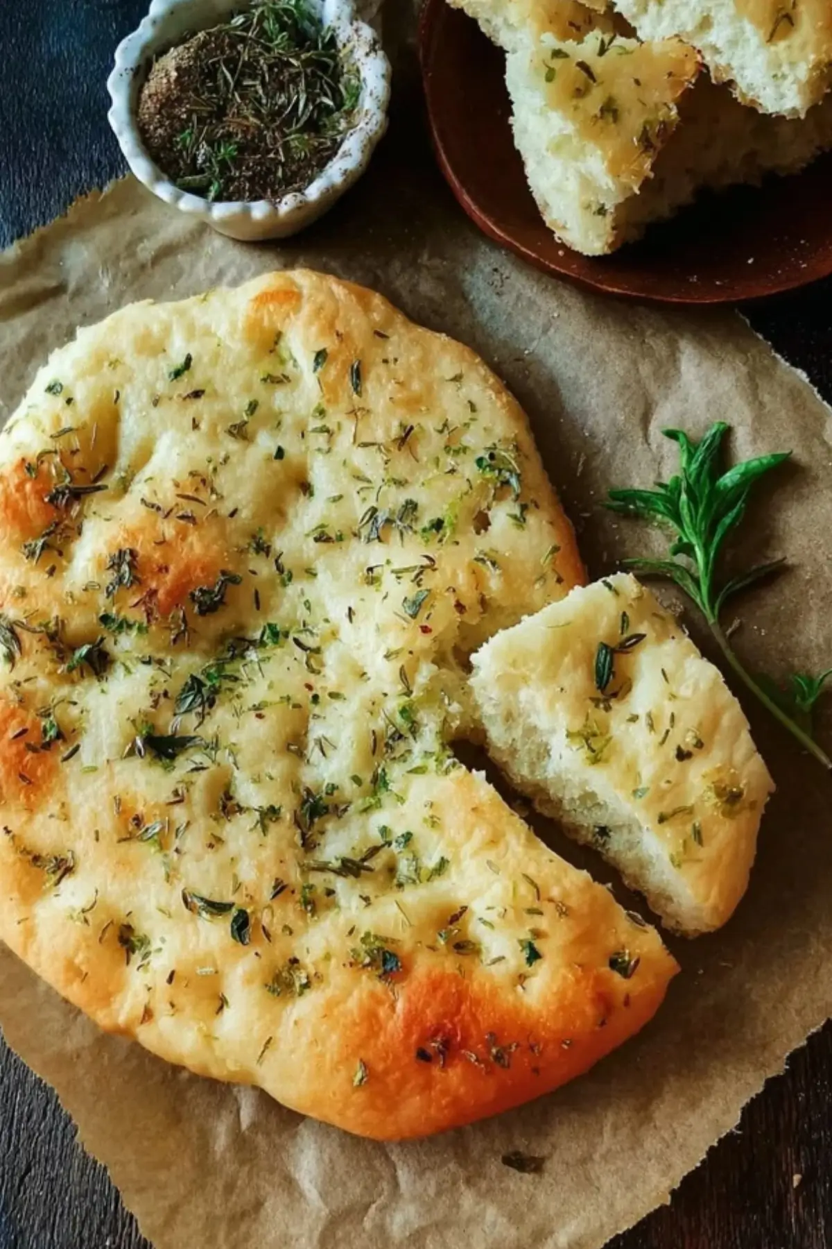 Mediterranes Kräuter Fladenbrot