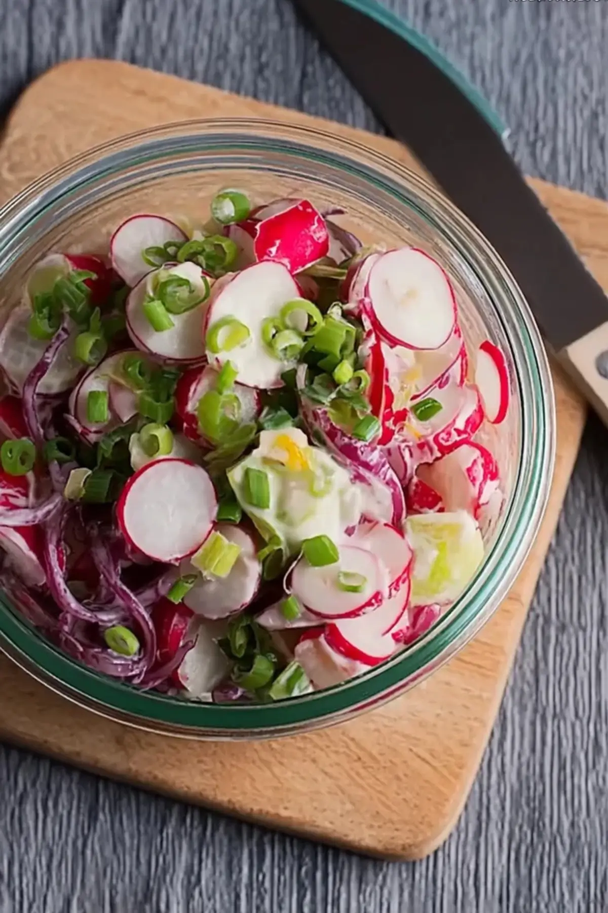 Radieschensalat mit Sahne